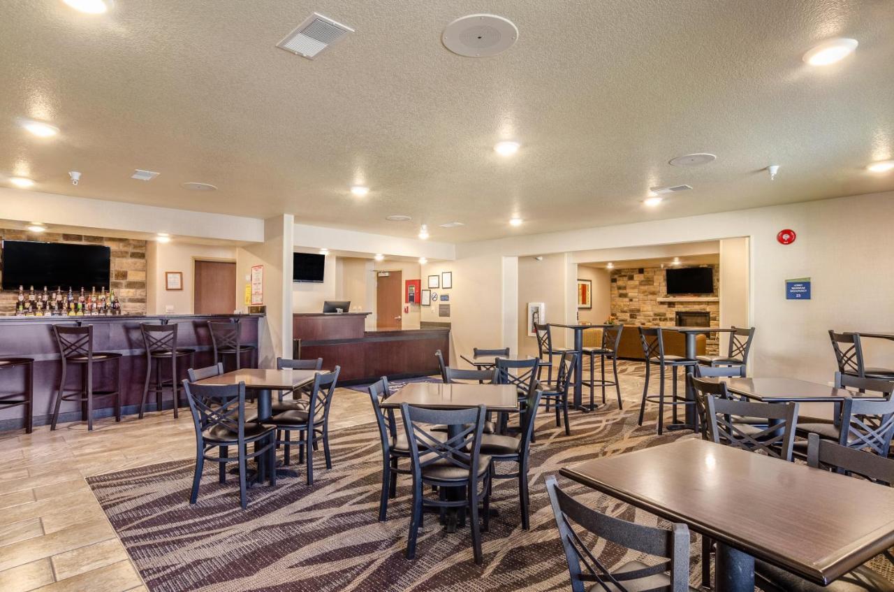 Cobblestone Inn & Suites - Bridgeport Екстер'єр фото