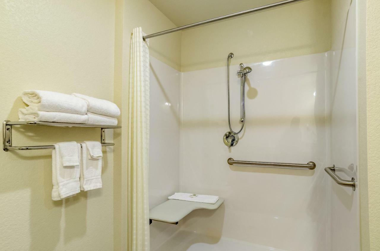 Cobblestone Inn & Suites - Bridgeport Екстер'єр фото
